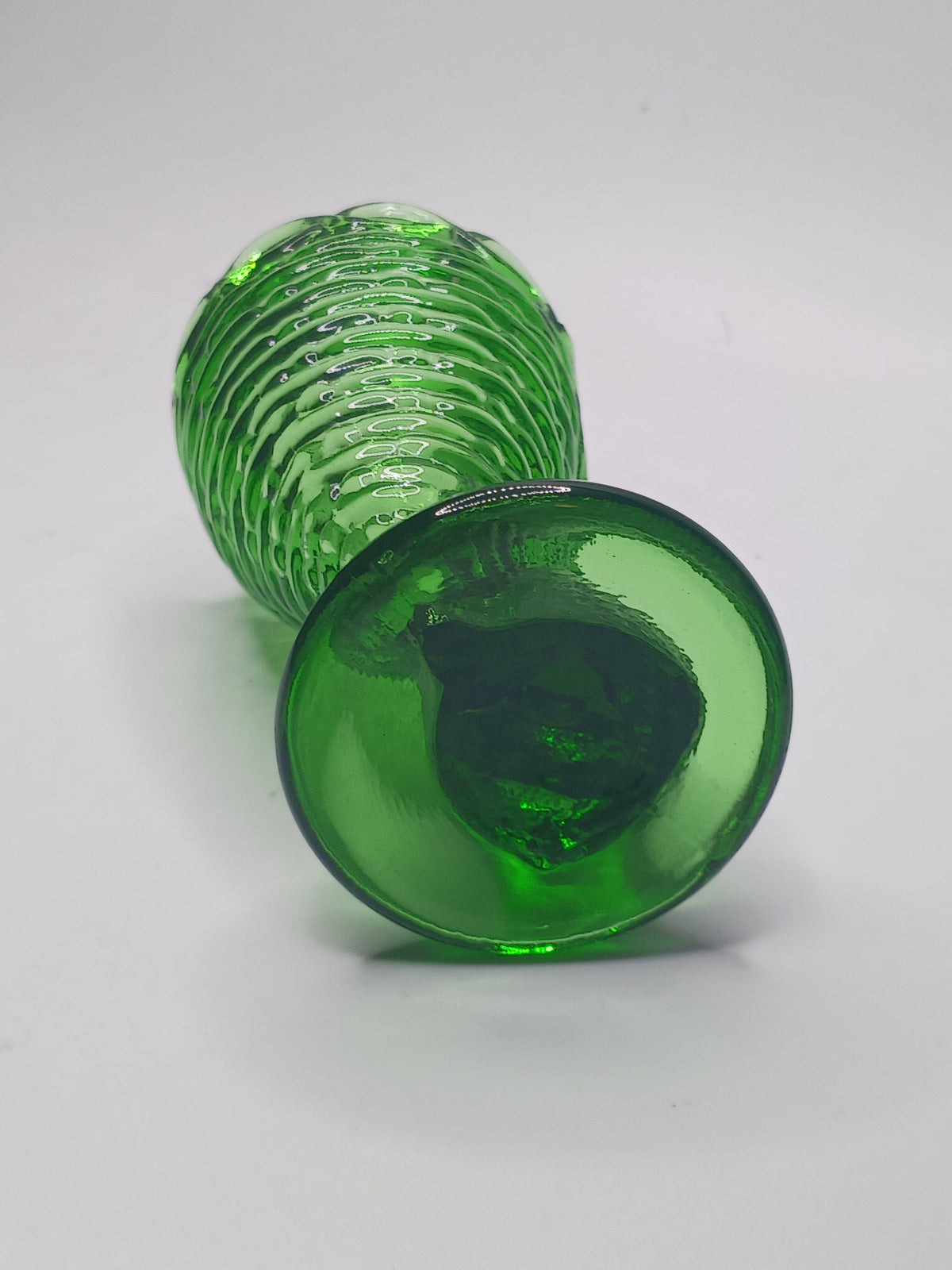 Fenton Glass, Rabbit Holding