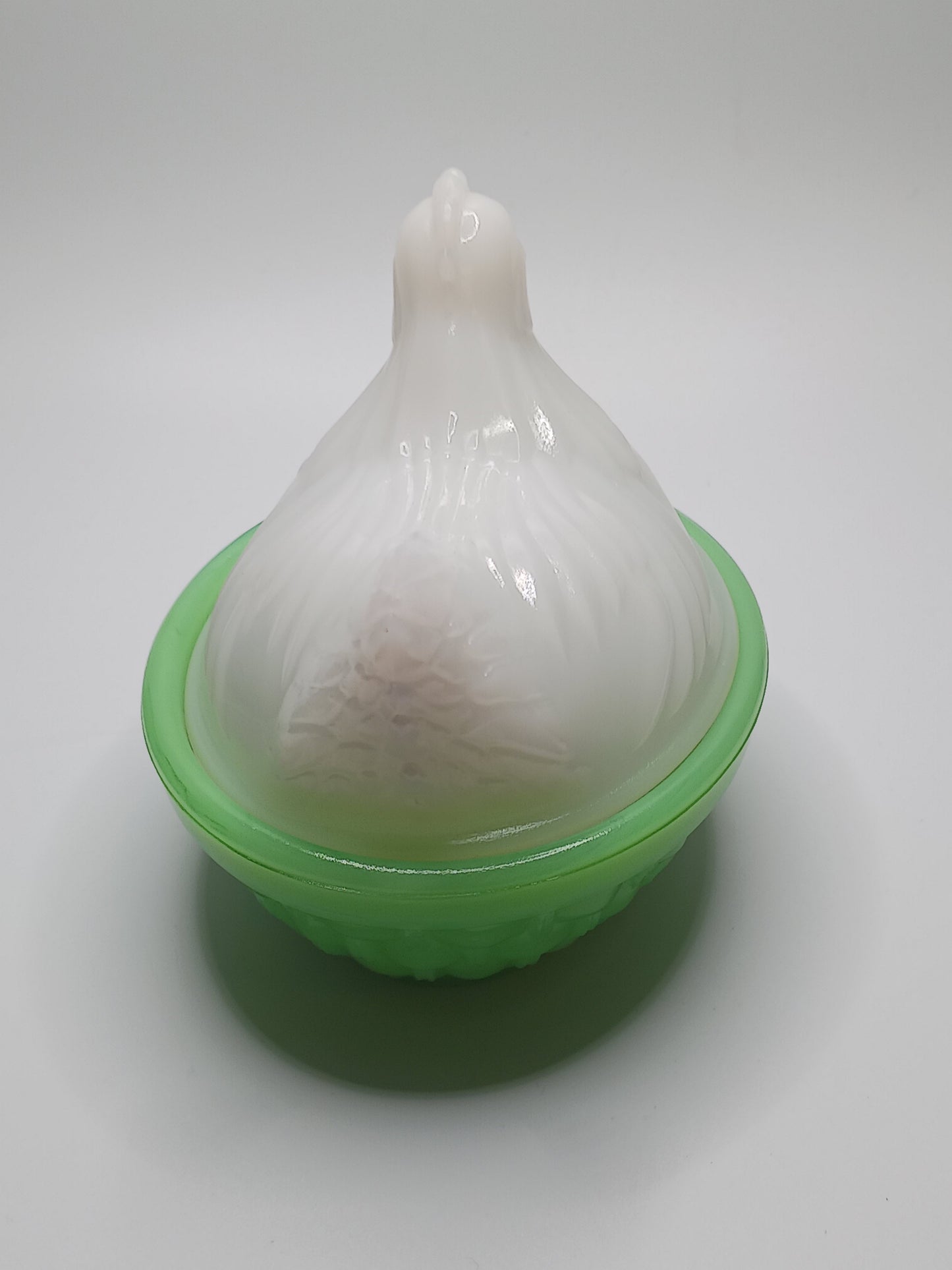 White Hen on Jadiete Bottom