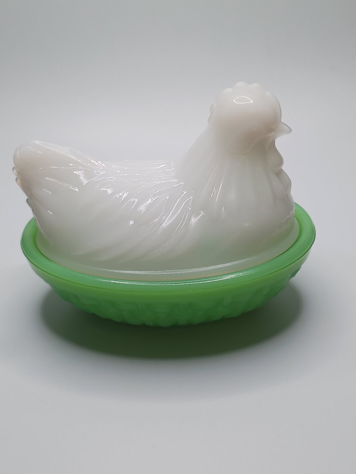 White Hen on Jadiete Bottom