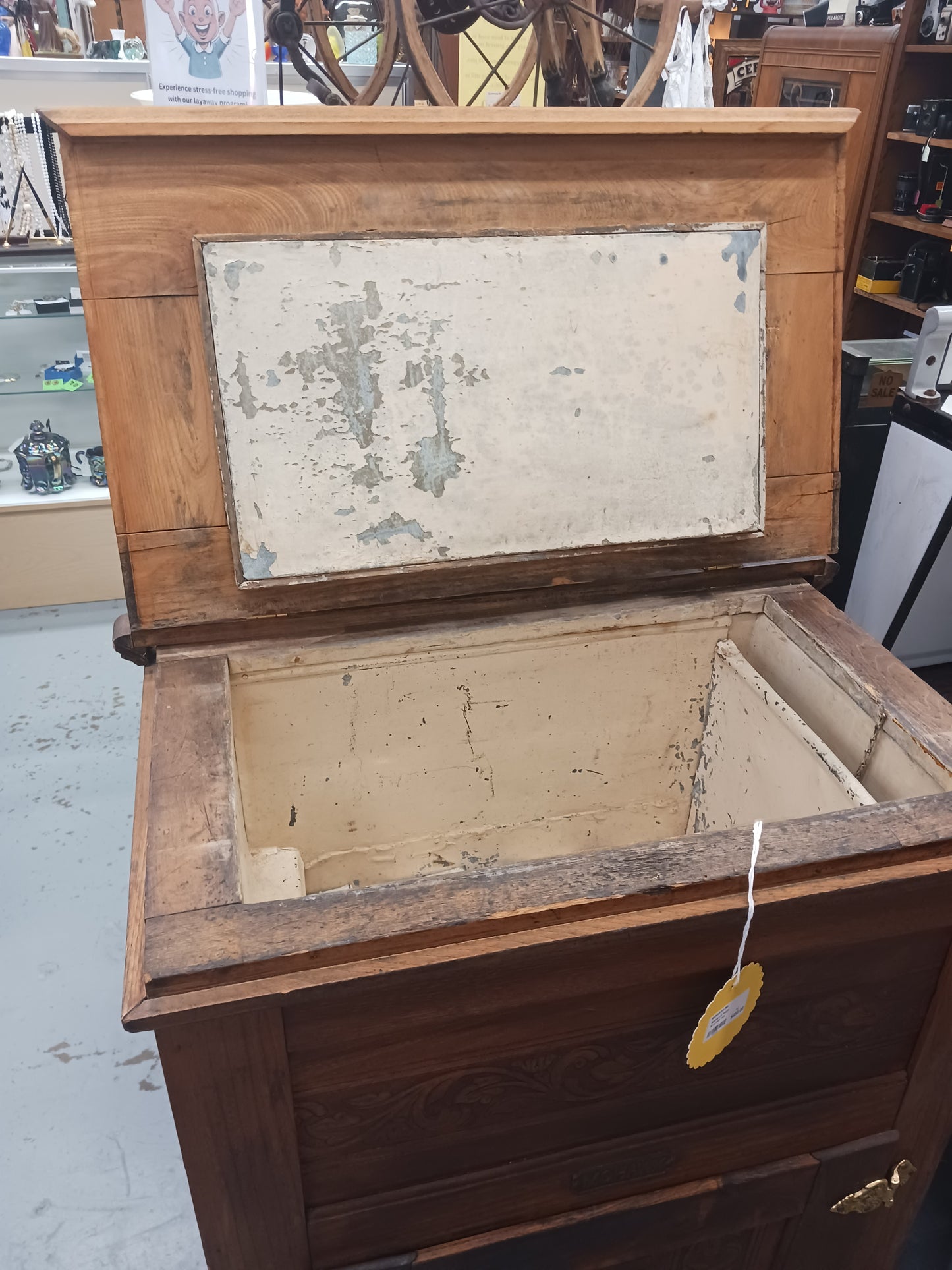 Mohawk Ice Box