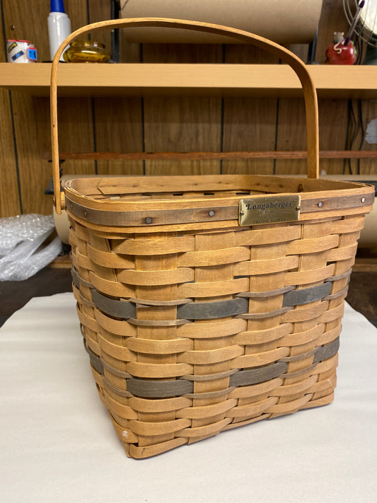 1986 Longaberger Basket