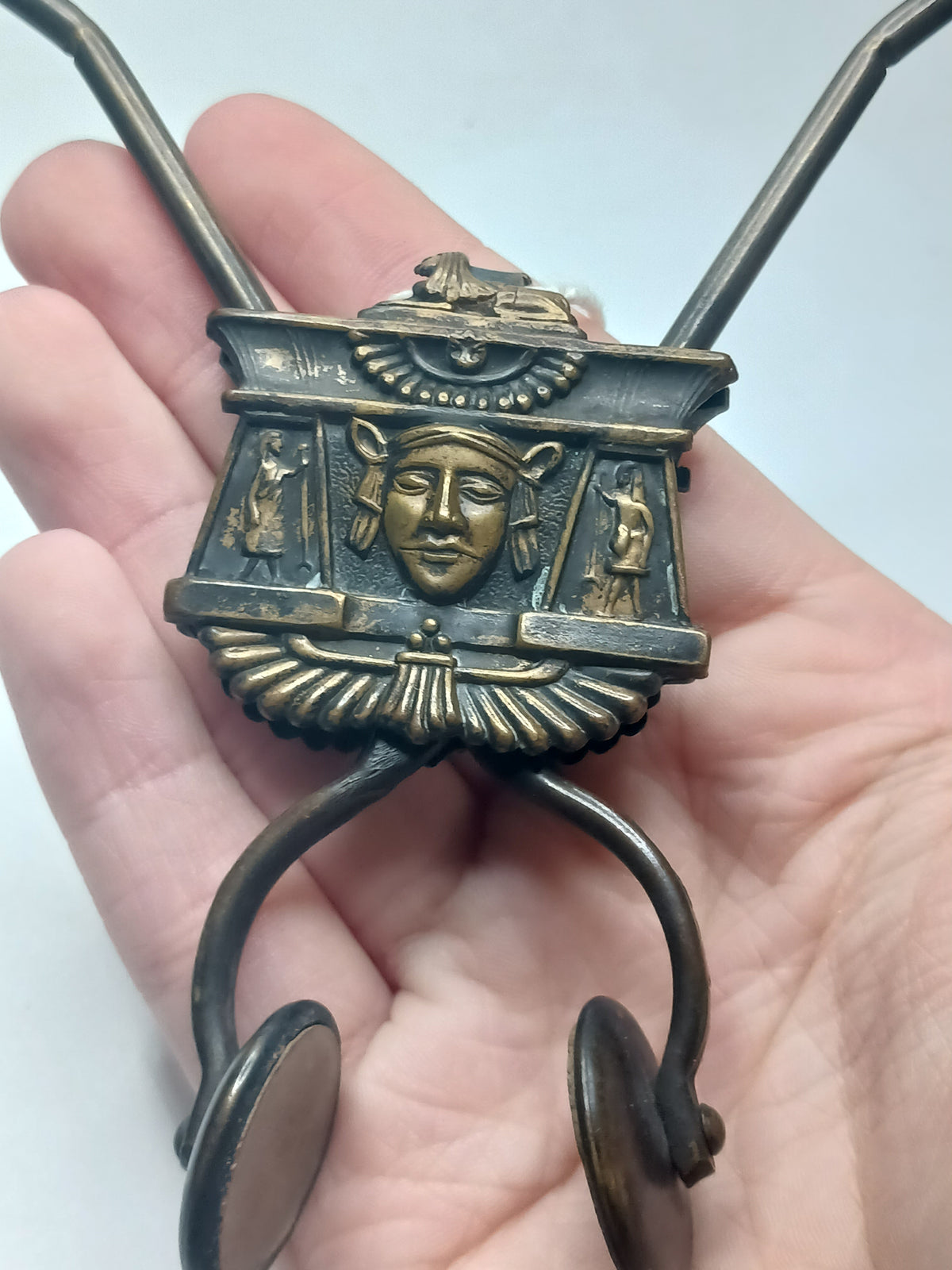 Victorian Skirt Lifter Clamp