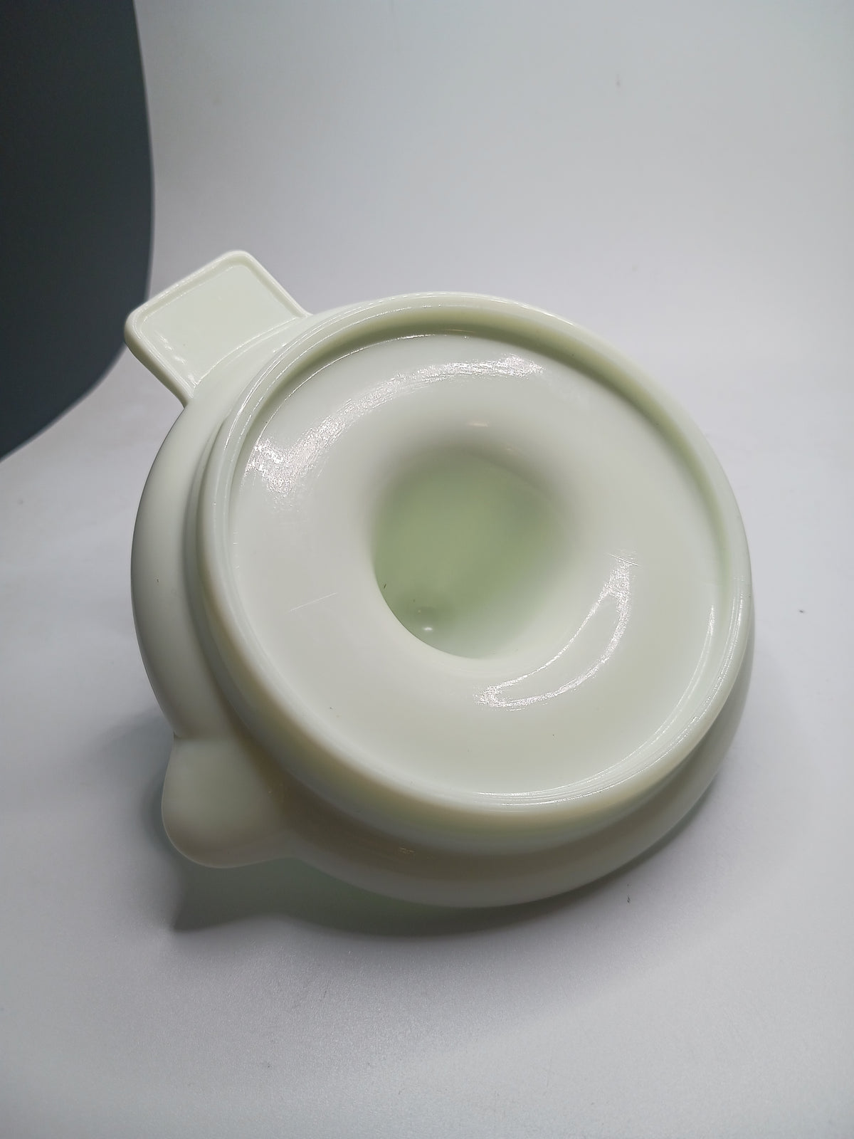 UV Milk Glass Citrus Reamer