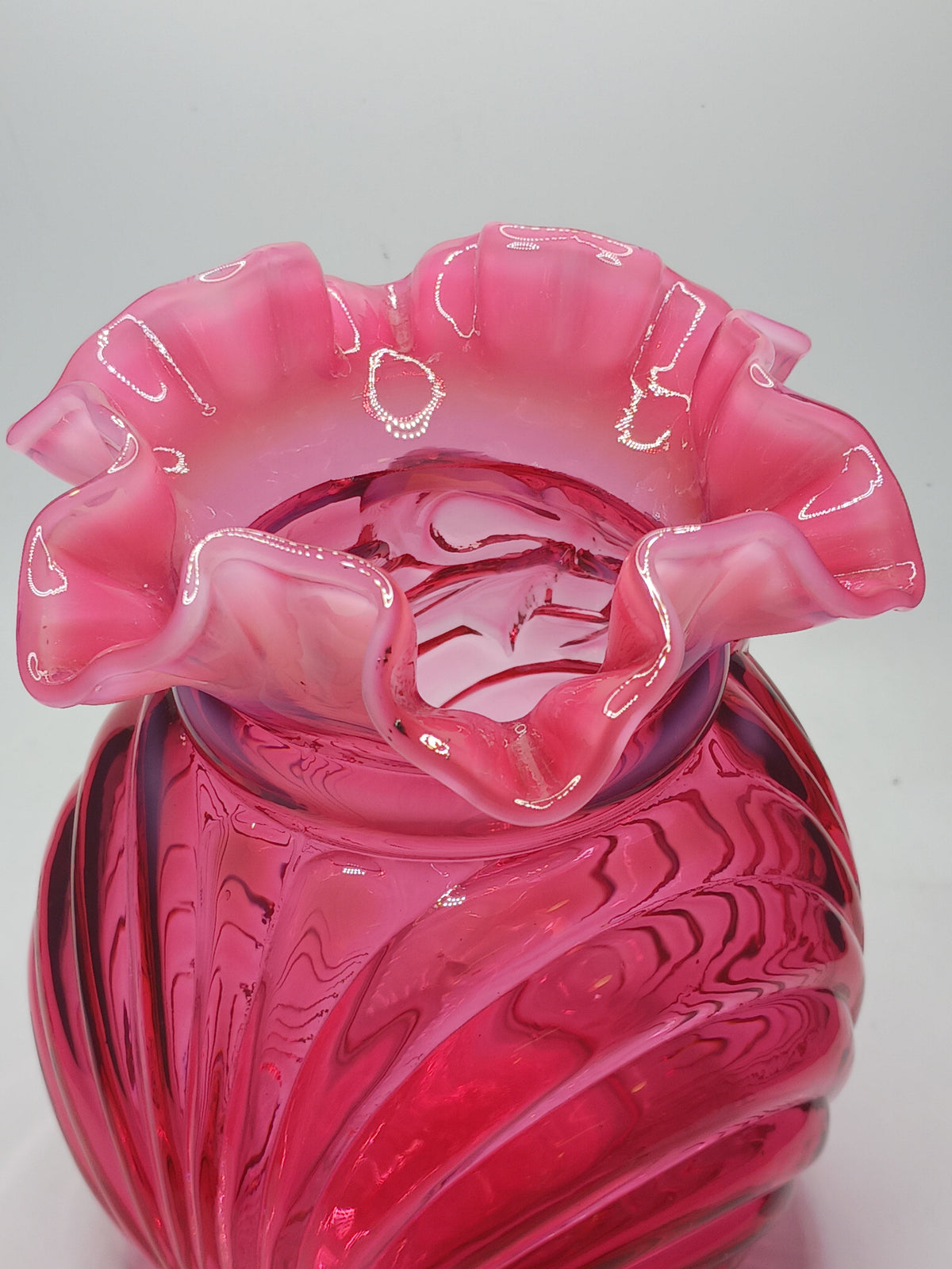 Fenton Glass Ruffled Top Bow Vase