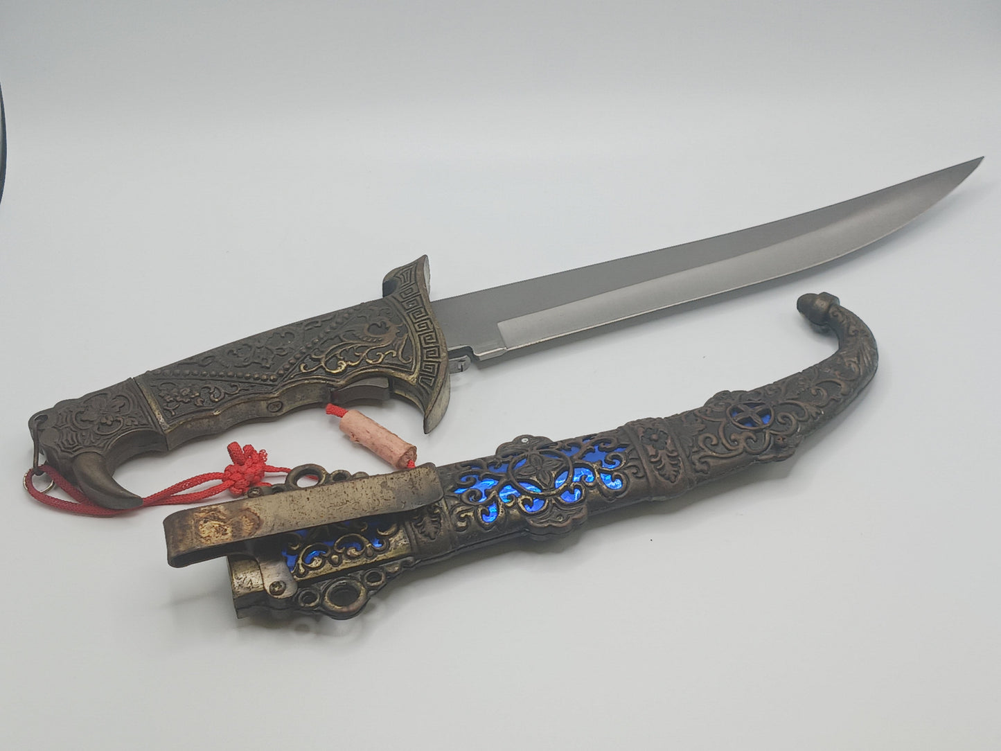 Ornate Knife & Sheath