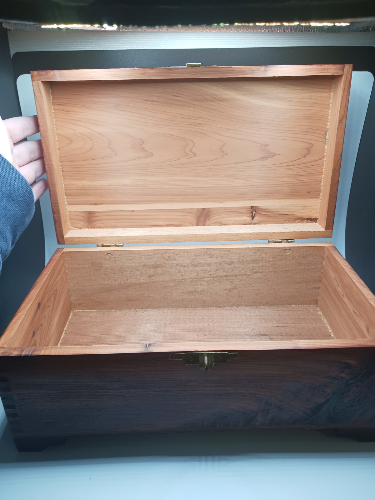 Cedar Box with Landscape Picture