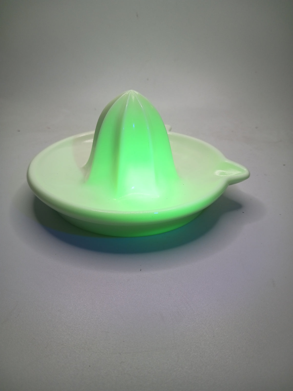 UV Milk Glass Citrus Reamer
