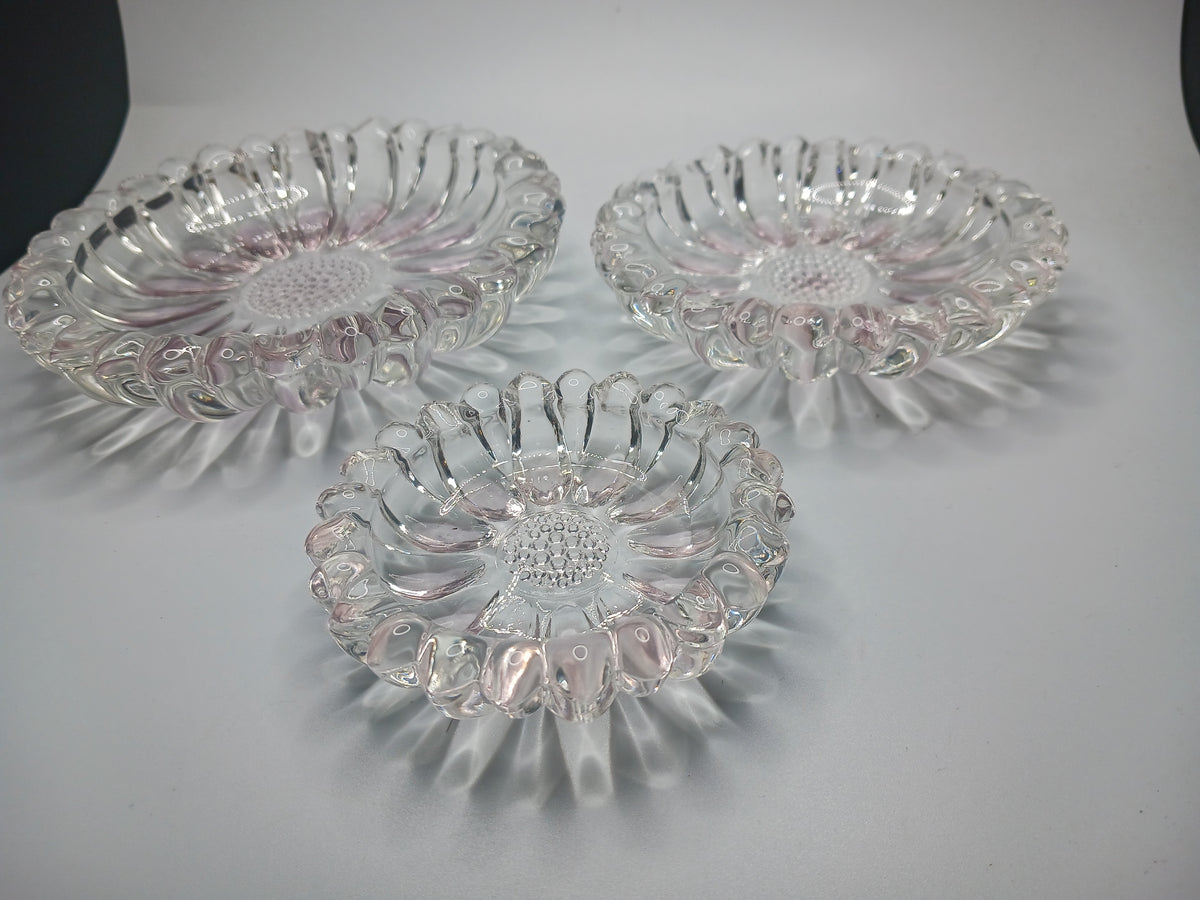 Sunflower Nesting Glass Ashtray